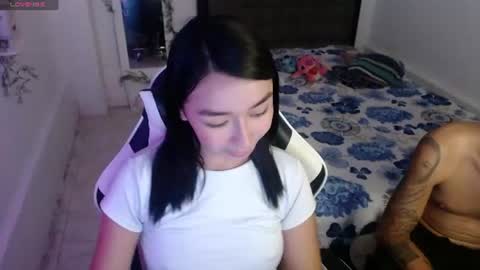 Snapshot of ari_2dcouple chatting on July 28, 4:08 am ari_2dcouple online show from July 28, 4:08 am