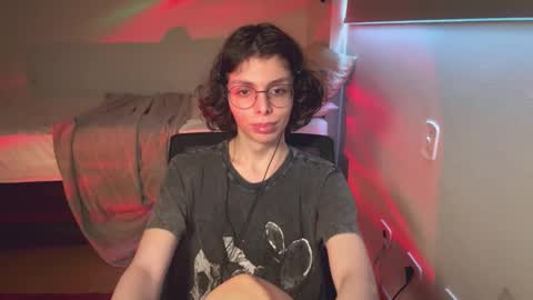 Snapshot of ari_dom_femboy chatting on January 10, 7:59 pm Ari online show from January 10, 7:59 pm