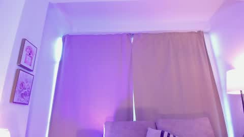 Ari online show from May 11, 2:34 pm