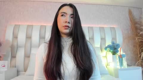 ari_lynn_ online show from December 20, 3:46 am