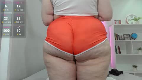 Snapshot of ari_rossee_ chatting on November 21, 9:46 pm online show from November 21, 9:46 pm