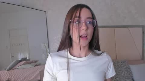 Snapshot of ari_wilde chatting on May 29, 11:52 am Ari Wilde online show from May 29, 11:52 am