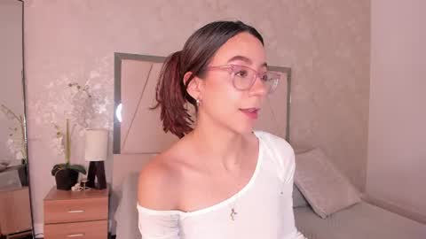 Ari Wilde online show from June 22, 12:13 pm