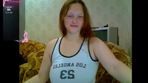 Snapshot of aria__dark chatting on November 6, 8:32 pm Aria online show from November 6, 8:32 pm