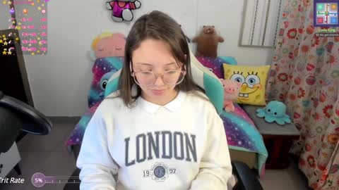 Snapshot of aria_alaia chatting on February 6, 1:38 am Linda online show from February 6, 1:38 am