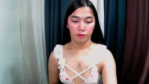 Snapshot of aria_fucks chatting on February 12, 3:12 am ARIA online show from February 12, 3:12 am