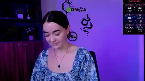 Snapshot of aria_glow chatting on July 25, 7:11 pm Aria online show from July 25, 7:11 pm