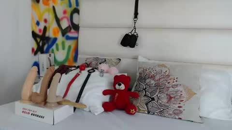 Snapshot of aria_martiin chatting on January 26, 11:50 am aria online show from January 26, 11:50 am