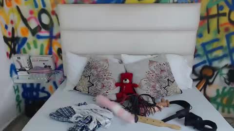 Snapshot of aria_martiin chatting on February 22, 12:51 pm aria online show from February 22, 12:51 pm