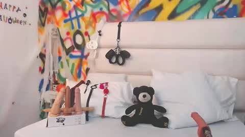 Snapshot of aria_martiin chatting on October 15, 2:39 pm aria online show from October 15, 2:39 pm