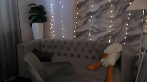 Snapshot of aria_mila chatting on May 13, 3:04 am aria_mila online show from May 13, 3:04 am