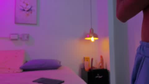 Snapshot of aria_millers1 chatting on May 26, 11:17 am aria_millers1 online show from May 26, 11:17 am