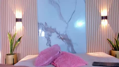 Aria Millers  online show from February 25, 11:41 am