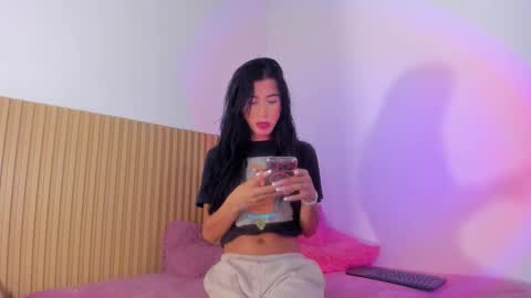 Aria Millers  online show from February 26, 11:20 am