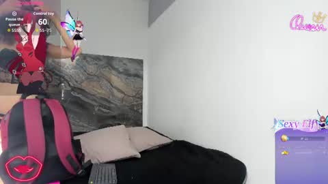 Snapshot of aria_skyee chatting on July 3, 8:59 pm aria_skyee online show from July 3, 8:59 pm