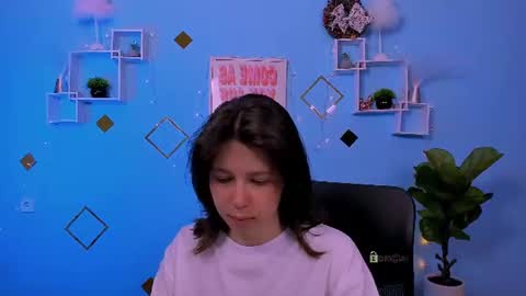 aria_wild_ online show from June 17, 8:50 am