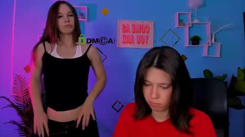 aria_wild_ online show from June 26, 6:34 pm