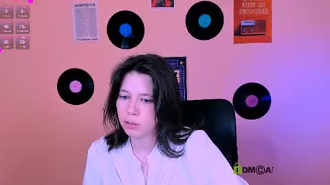 aria_wild_ online show from June 28, 7:42 pm