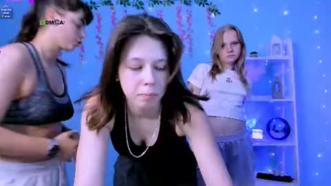 aria_wild_ online show from July 22, 6:54 pm