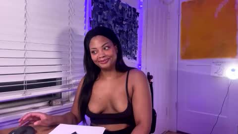 Snapshot of ariaatelier chatting on September 25, 6:50 am Aria Atelier online show from September 25, 6:50 am