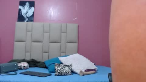 ariacoral online show from March 3, 12:58 pm