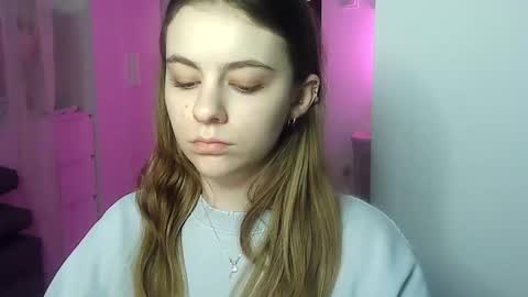 AriaCreazy online show from December 9, 6:35 pm