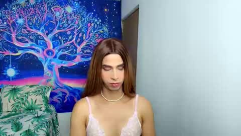 ariadna_dudamel online show from December 15, 5:44 am