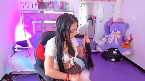 Snapshot of ariadnacappelletty_ chatting on May 27, 4:37 pm ariadnacappelletty online show from May 27, 4:37 pm