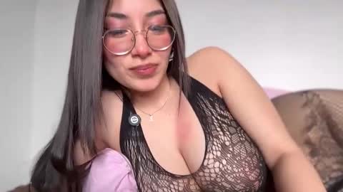 ARIADNA  IM NEW HERE THANK YOU VERY MUCH FOR FOLLOWING ME online show from February 4, 1:50 pm
