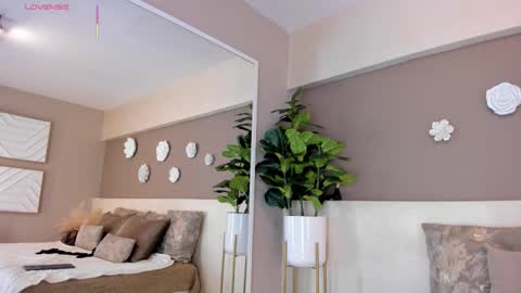 Aria Foster online show from February 6, 4:06 am