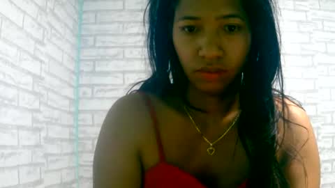 Snapshot of ariah13 chatting on June 3, 2:25 am ariah13 online show from June 3, 2:25 am