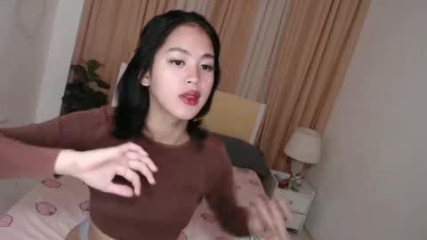 Snapshot of ariahooper chatting on January 23, 10:11 am Christine JorgensenChristmas wish breasts implants online show from January 23, 10:11 am