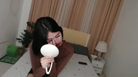 Snapshot of ariahooper chatting on February 9, 1:03 pm Christine JorgensenChristmas wish breasts implants online show from February 9, 1:03 pm