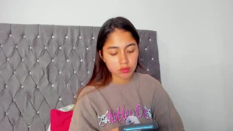 Snapshot of ariamontgomeryyy chatting on September 13, 3:28 am Aria Montgomery online show from September 13, 3:28 am