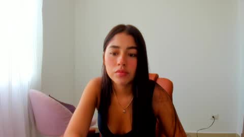 Snapshot of ariamontgomeryyy chatting on May 4, 9:11 pm Aria Montgomery online show from May 4, 9:11 pm