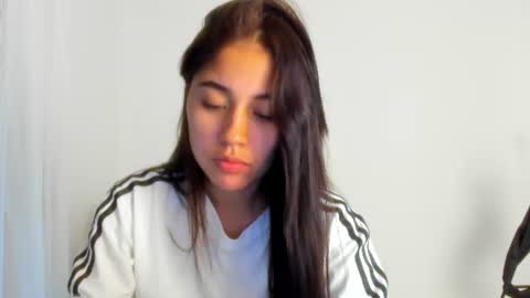 Snapshot of ariamontgomeryyy chatting on August 7, 5:42 am Aria Montgomery online show from August 7, 5:42 am