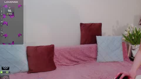 Snapshot of ariana_addams2 chatting on March 11, 4:57 pm ariana_addams2 online show from March 11, 4:57 pm