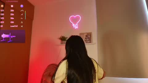 Snapshot of ariana_bae_ chatting on June 27, 7:19 pm online show from June 27, 7:19 pm