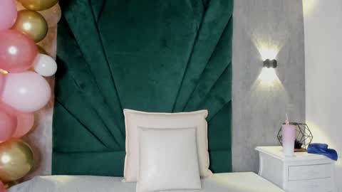 ARIANA online show from December 30, 11:59 am