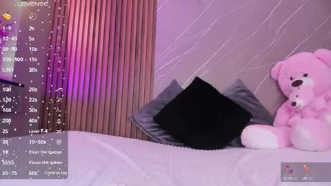 Snapshot of ariana_jhonson11 chatting on November 22, 12:15 pm Ariana online show from November 22, 12:15 pm