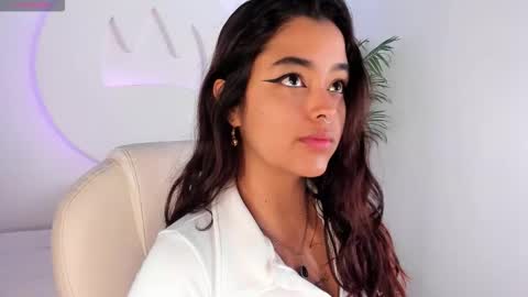 Snapshot of ariana_pierce chatting on October 25, 12:34 pm Ariana online show from October 25, 12:34 pm