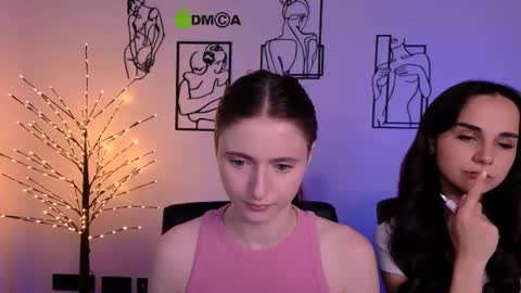 Snapshot of ariana_ross7 chatting on July 19, 1:59 pm ariana_ross7 online show from July 19, 1:59 pm