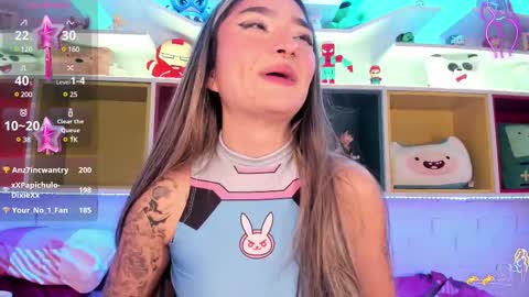 Snapshot of ariana_villada chatting on March 2, 9:31 am Ari online show from March 2, 9:31 am