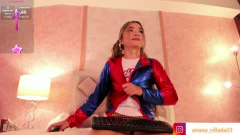 Snapshot of ariana_villada chatting on October 9, 3:48 am Ari online show from October 9, 3:48 am