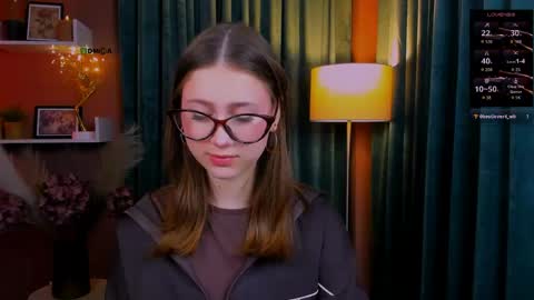 arianaa_cat online show from April 28, 6:46 pm