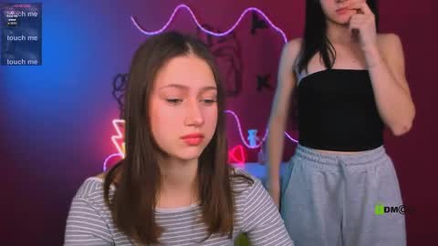 arianaa_cat online show from May 1, 6:56 pm
