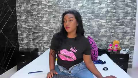 Ariana online show from February 12, 12:01 pm