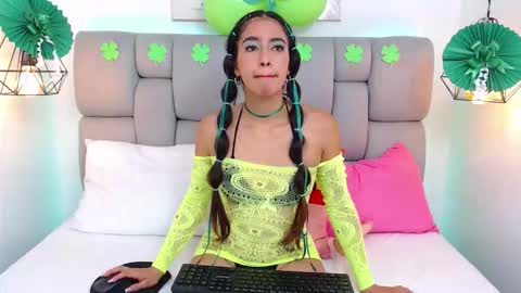 arianabrittany online show from March 17, 11:35 am