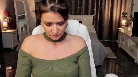 Ana online show from December 14, 12:54 pm