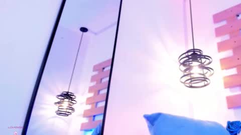 Ari  online show from October 8, 2:36 pm